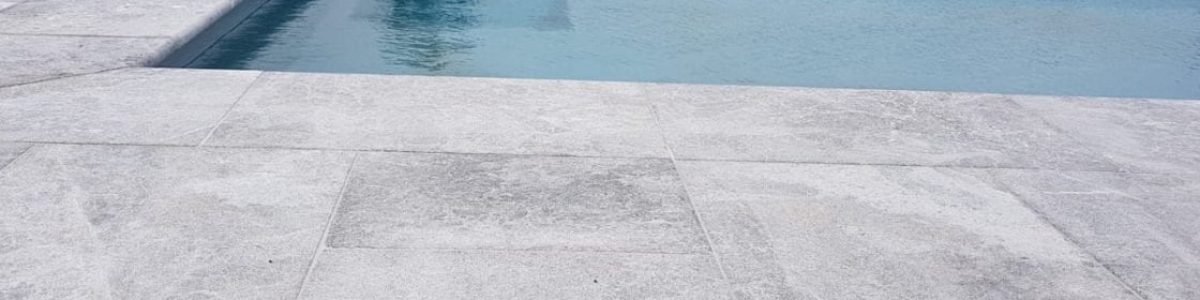 sandblasted-pool-coping-and-pavers